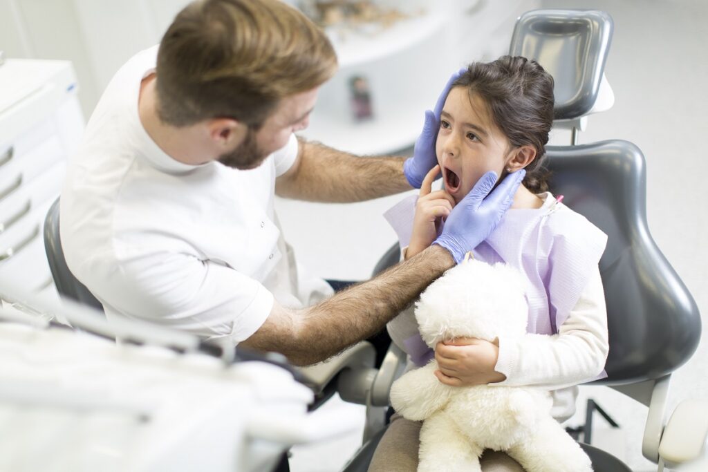 introduce children to dental visits at a pediatric dentist in hoover
