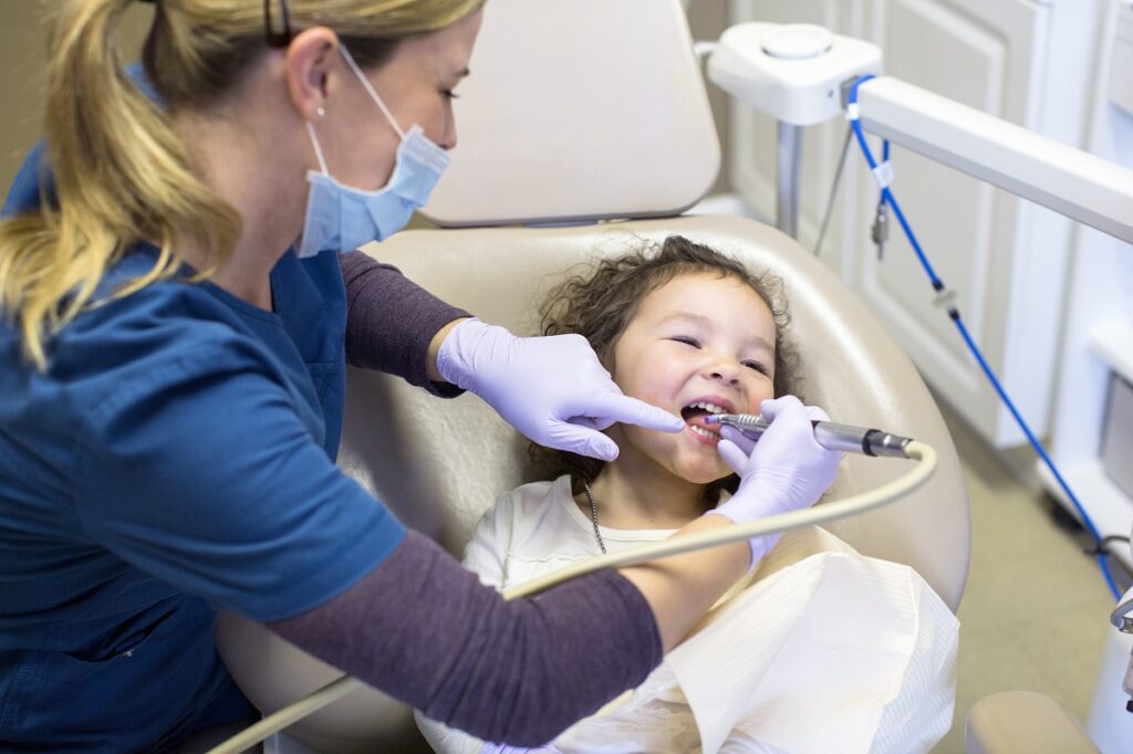 Silver diamine fluoride for kids without drilling